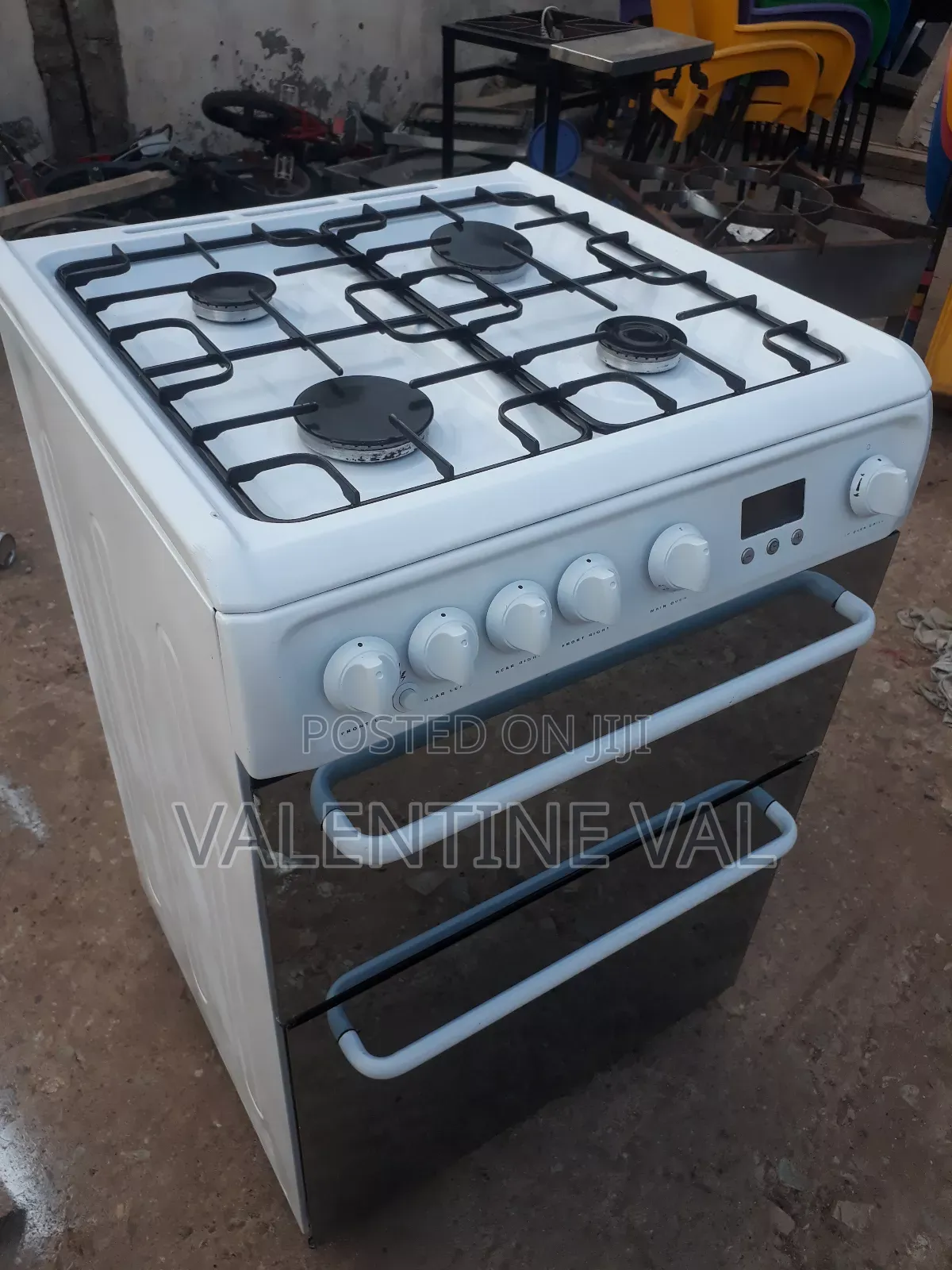Hotpoint Cooking Stove With Oven and Grill Neat