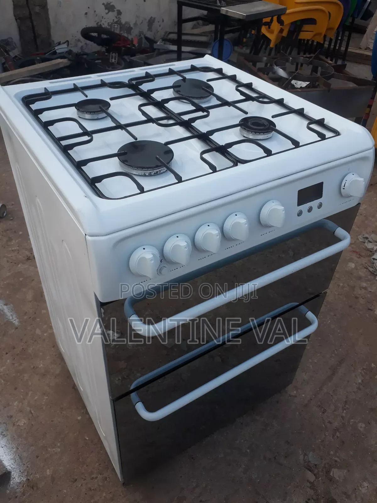 Hotpoint Cooking Stove With Oven and Grill Neat
