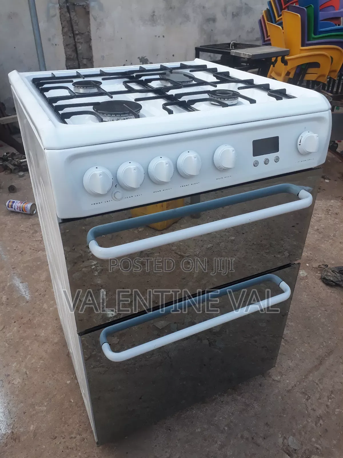 Hotpoint Cooking Stove With Oven and Grill Neat