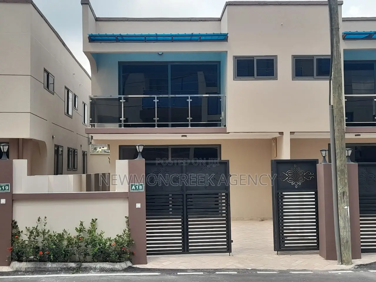 3bdrm Duplex in Ayi Mensah, Accra Metropolitan for sale