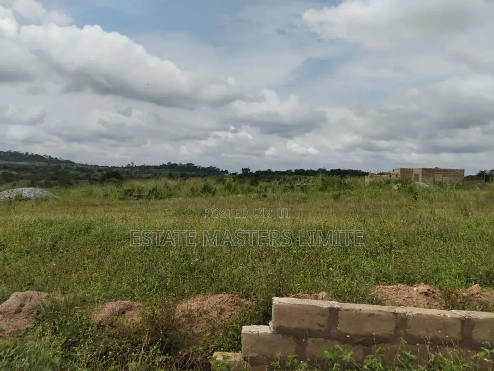 Acquire Acres of Estate Lands at Dominase Litigation Free