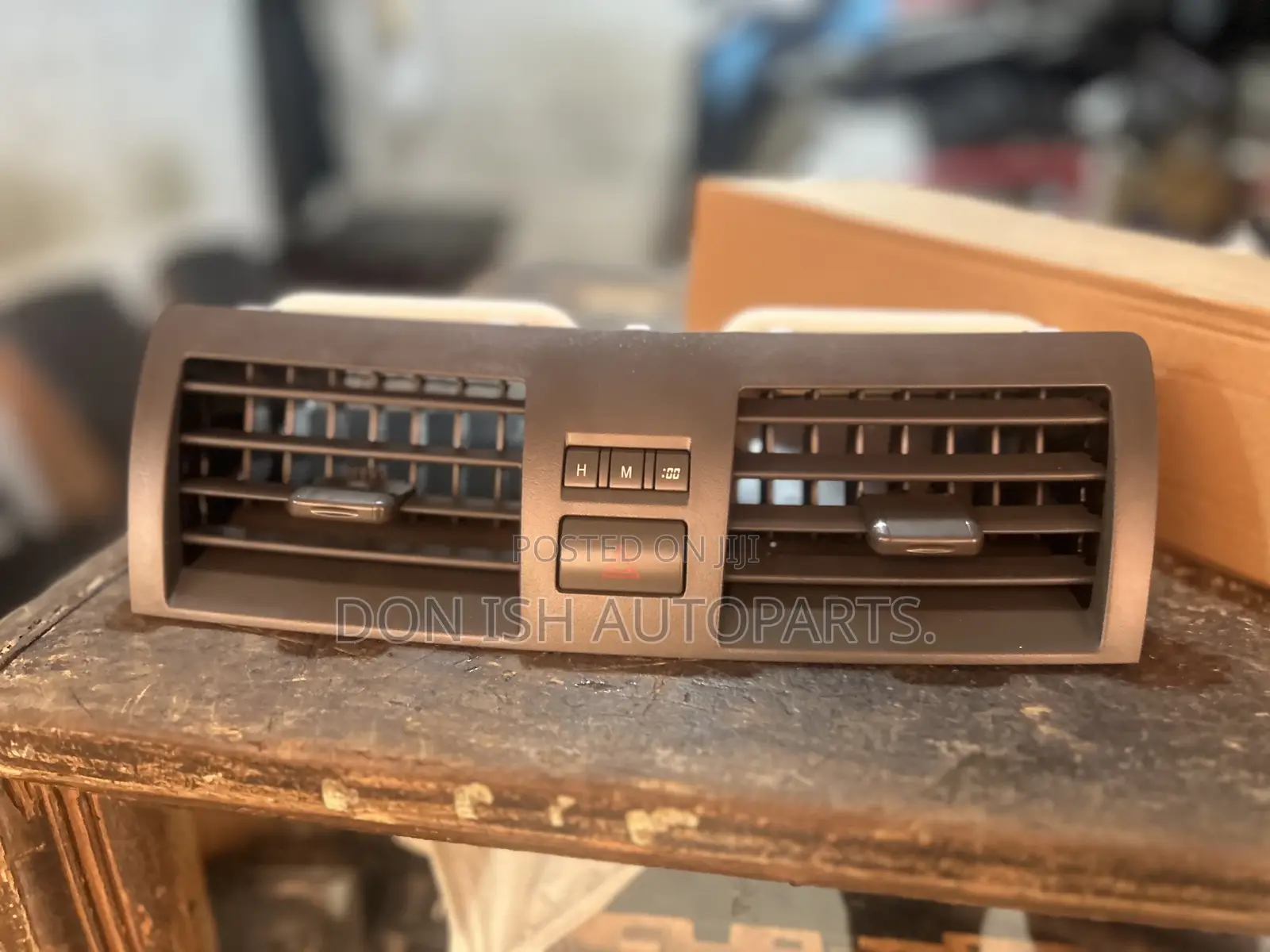 Toyota Camry Air-Condition Vent.