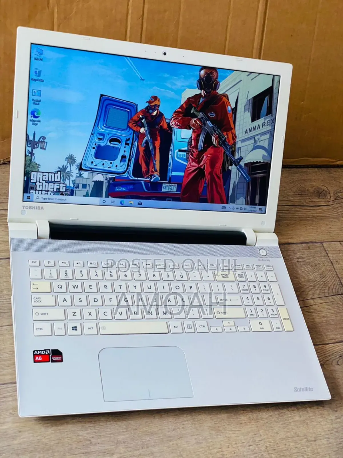 Laptop Toshiba Satellite L500 8GB AMD A6 HDD 1T