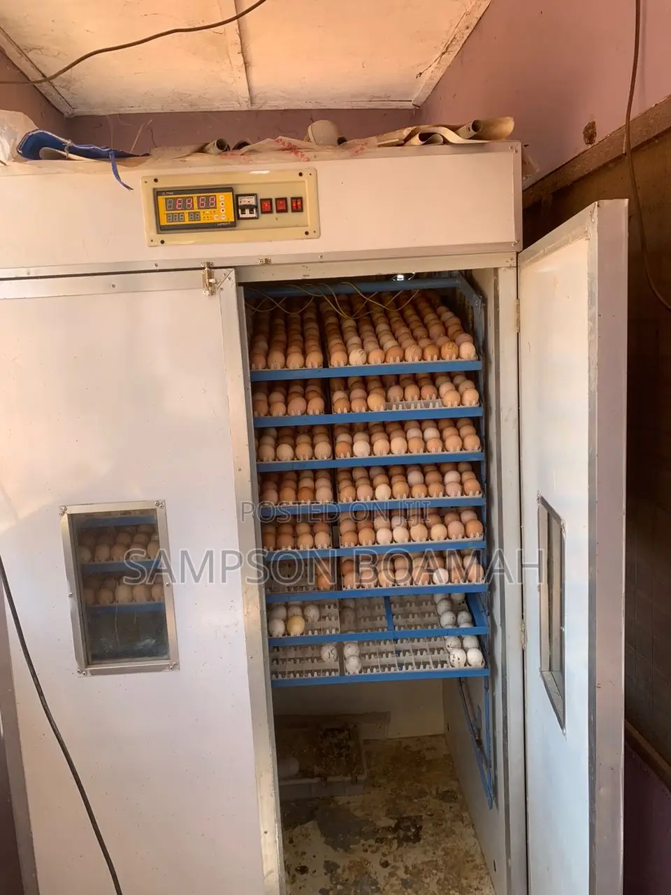 528 Capacity Eggs Incubators