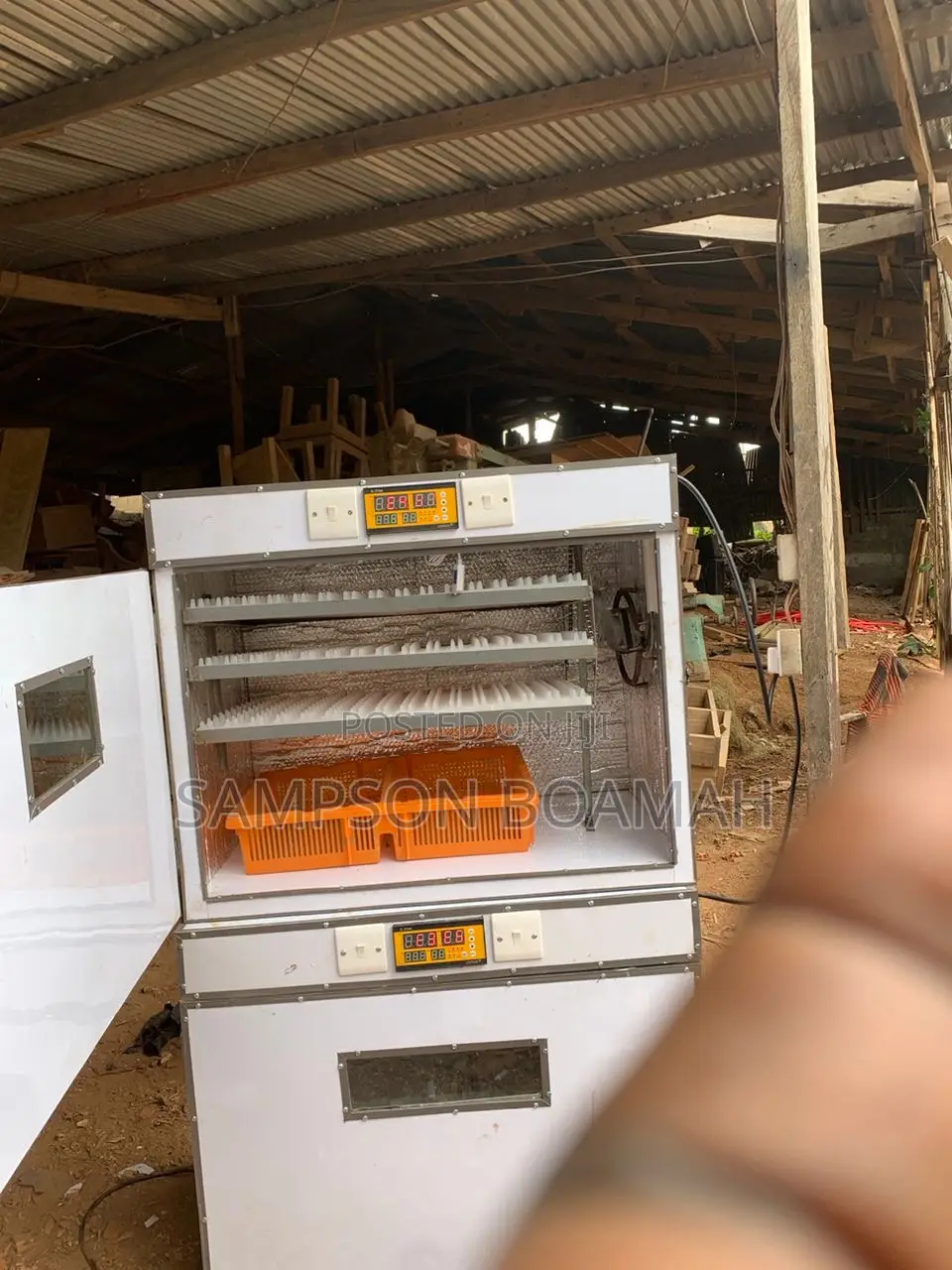 120 Capacity Eggs Incubators