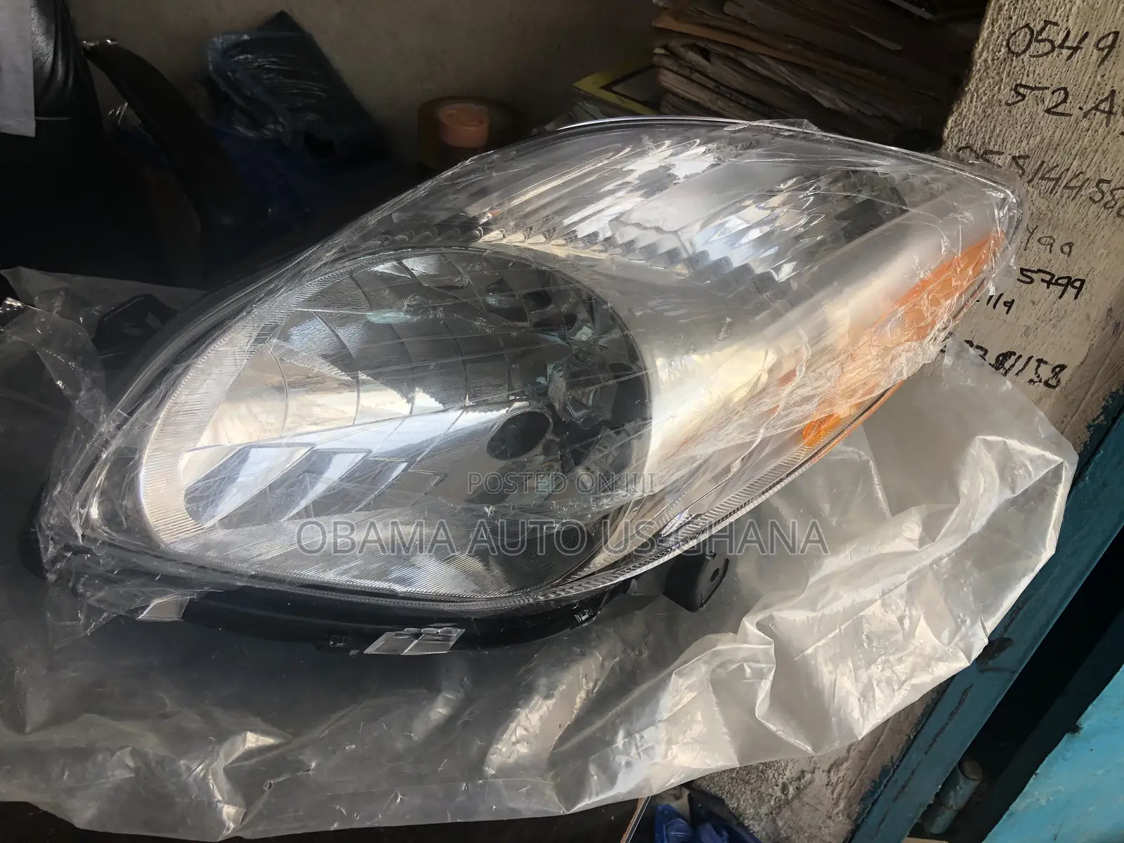 Toyota Yaris / Vitz Lift Back (Hatchback) 2007 2008 Headlight