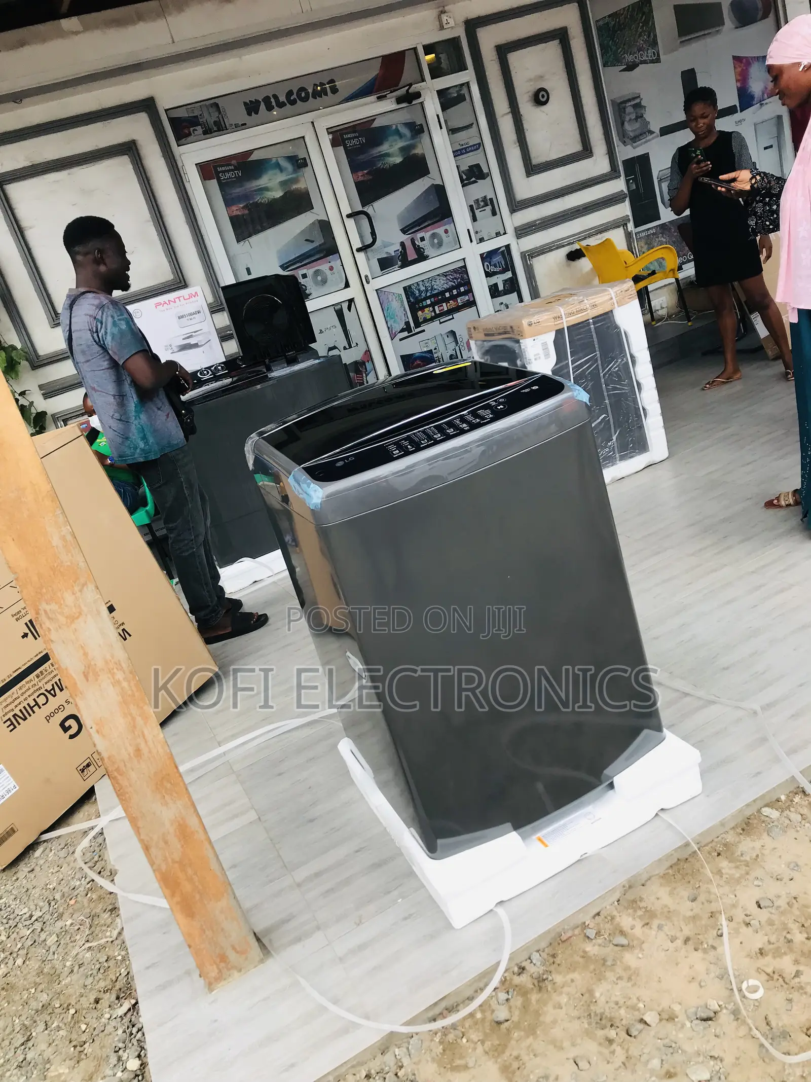 Middle Black LG 16kg Smart Inverter Top Load Washing Machine