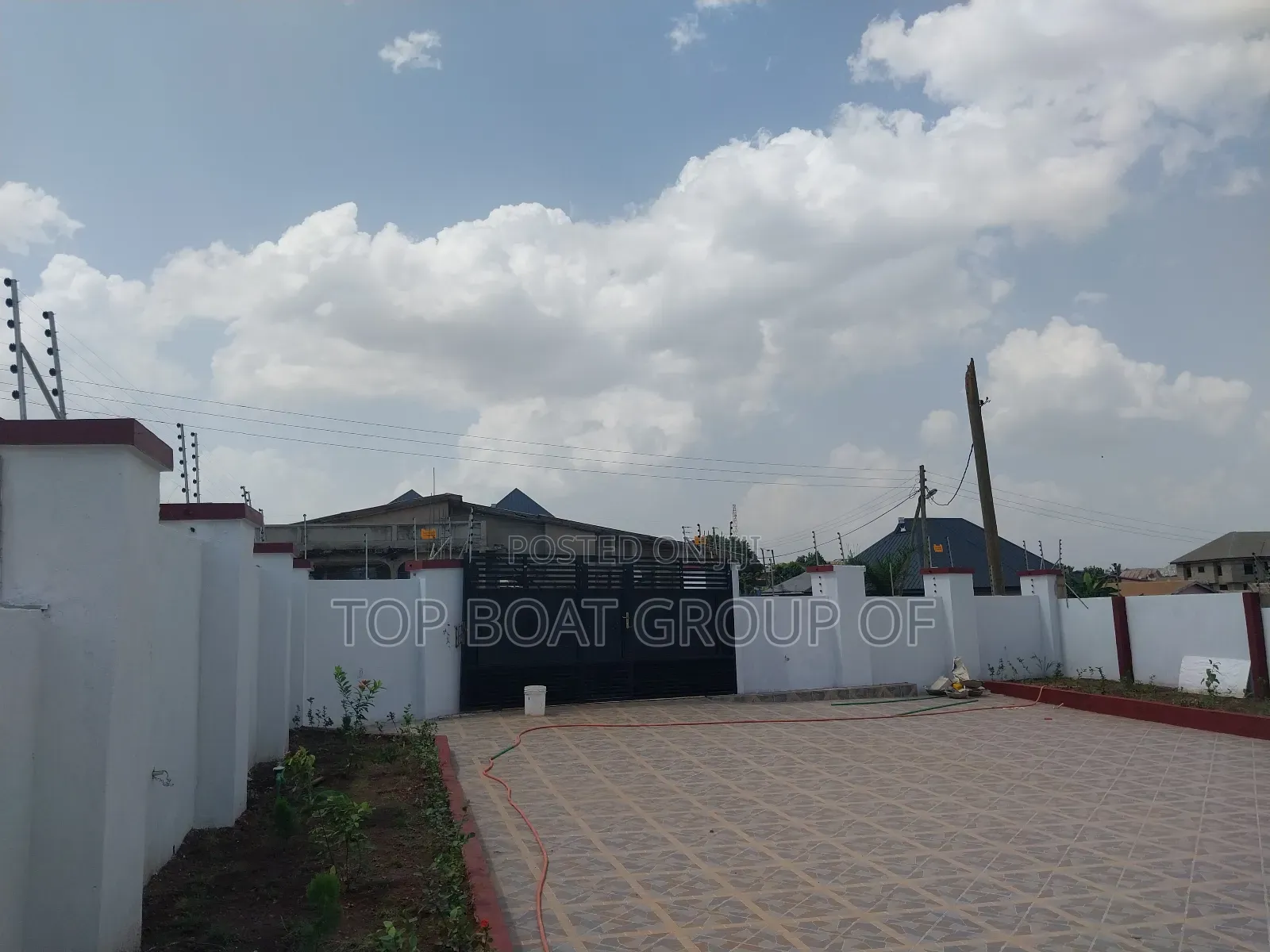 4bdrm House in Top Boat Estate, Kumasi Metropolitan for sale