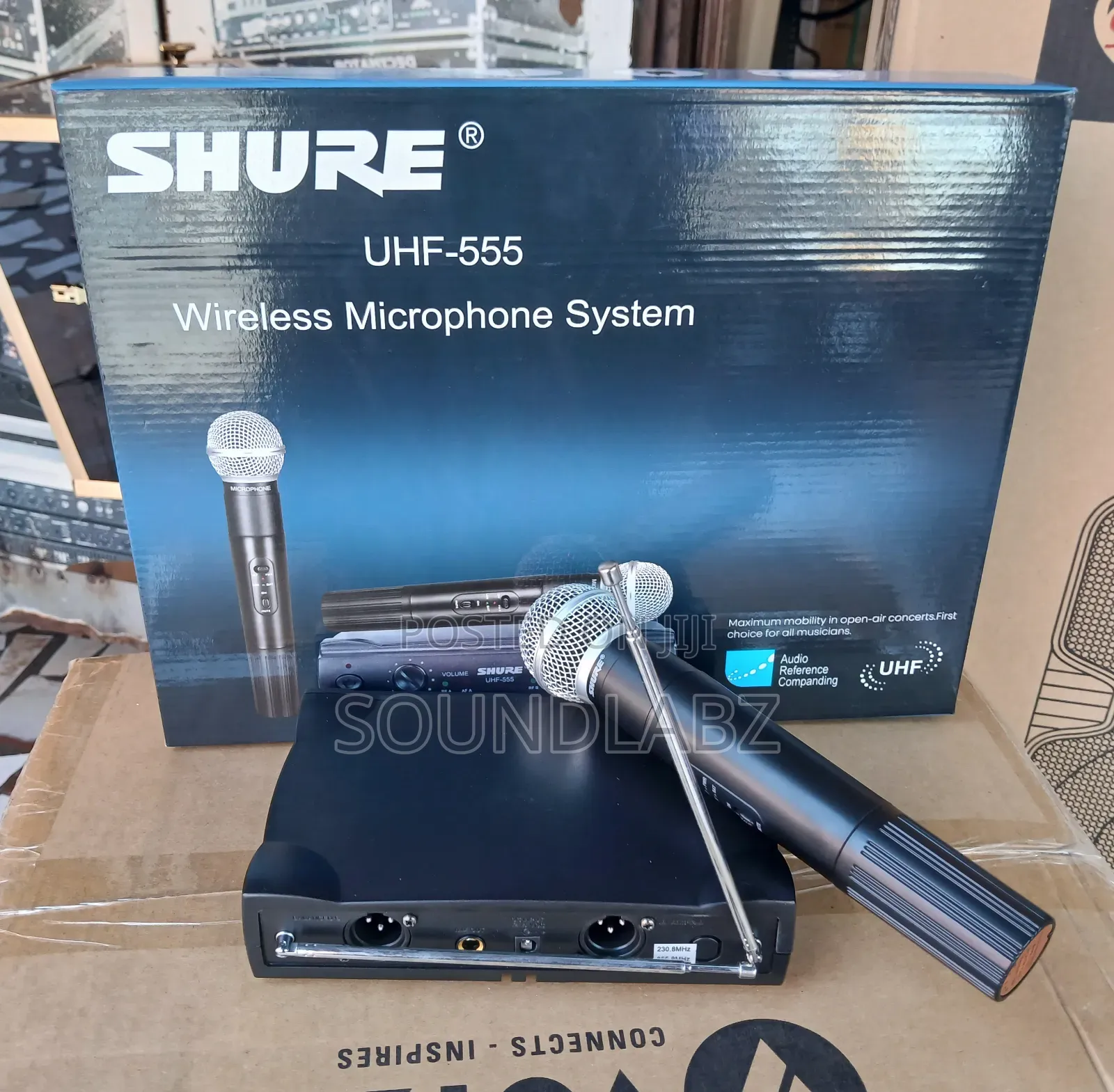 Shure SH-555 Dual Wireless Professional Microphone