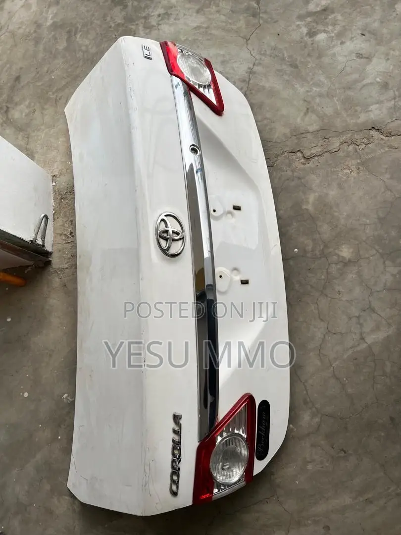 Toyota Corolla 2012 Boot