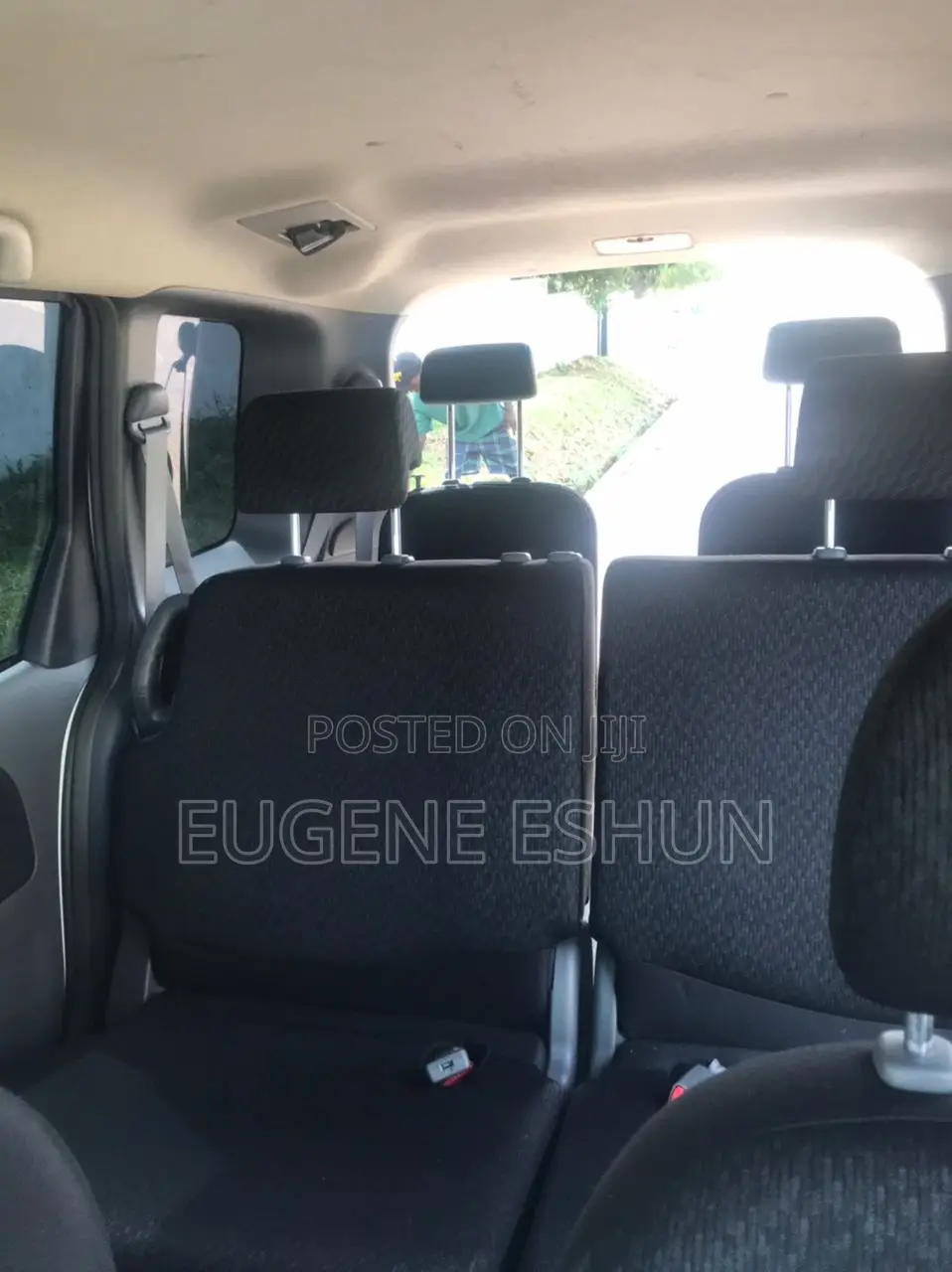 Toyota Sienta 2013 Burgundy