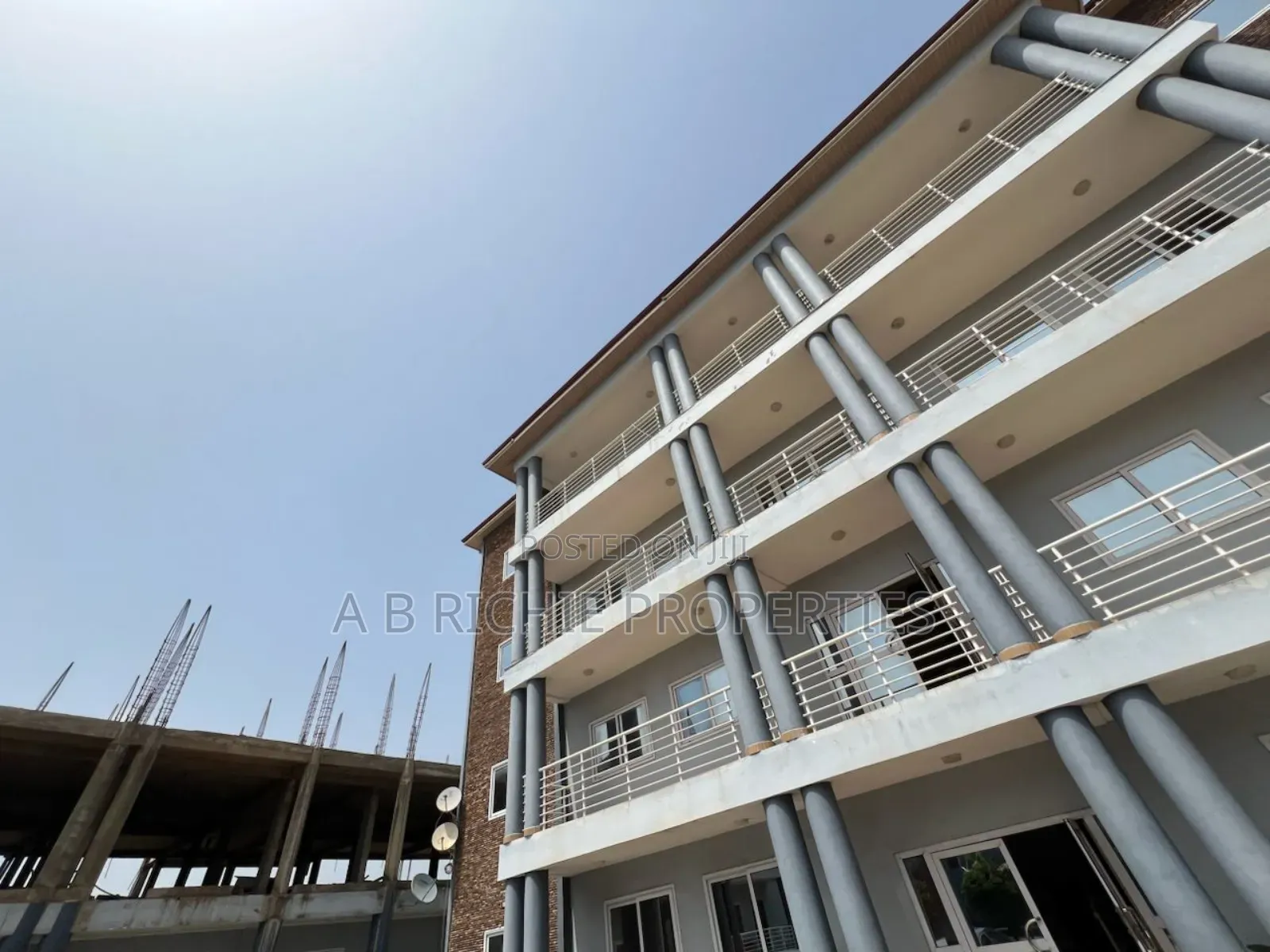 3bdrm Apartment in North Legon for rent
