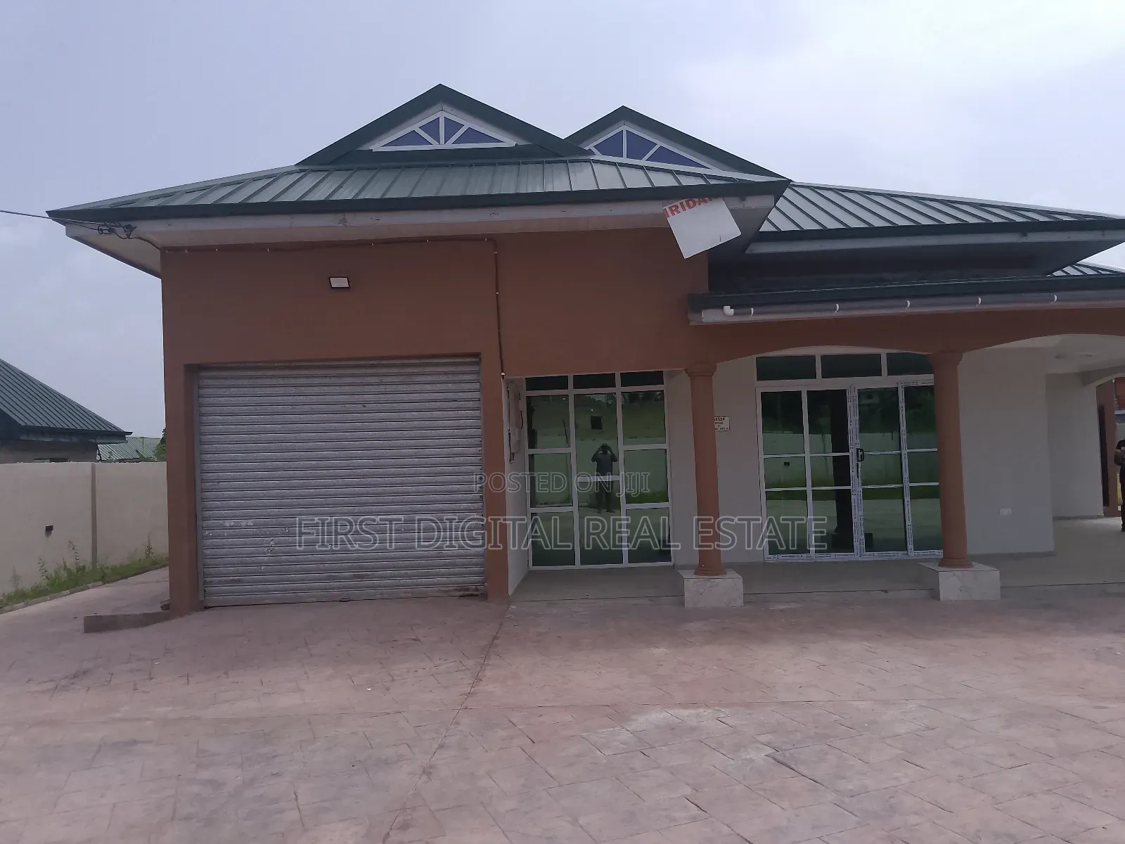 3bdrm House in First Digital Real, Kasoa for rent