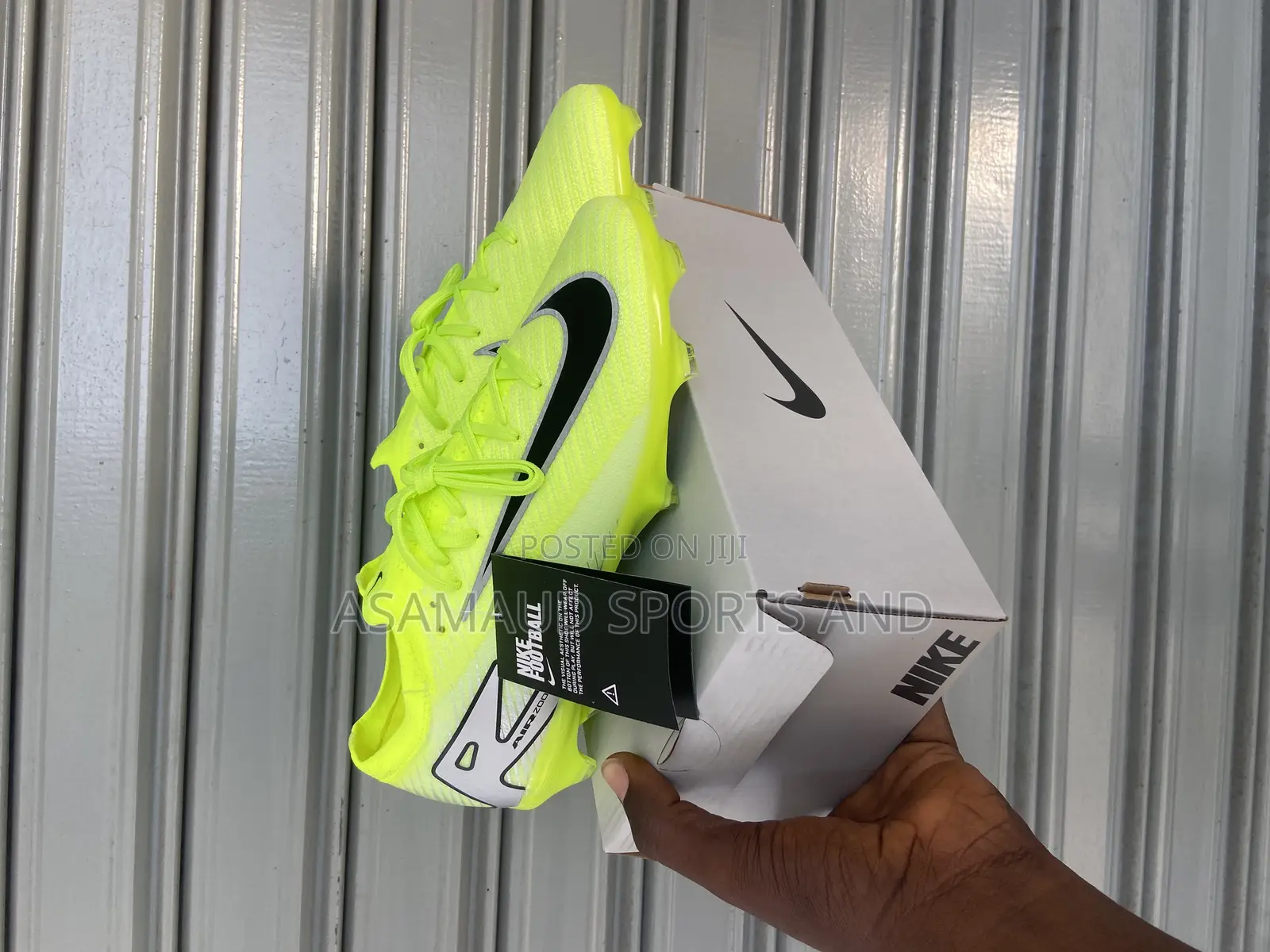 Original New Football Cleat Available at Cool Price