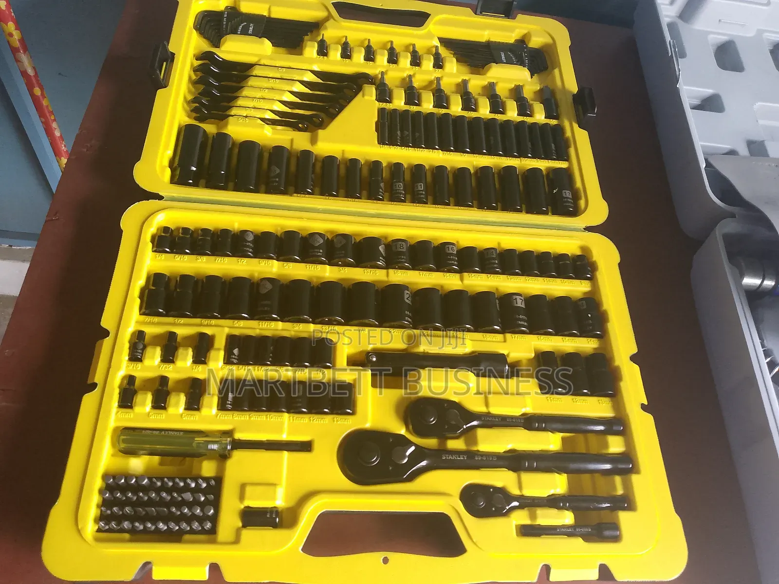 183 Sets Of Mechanical Stanley Tools
