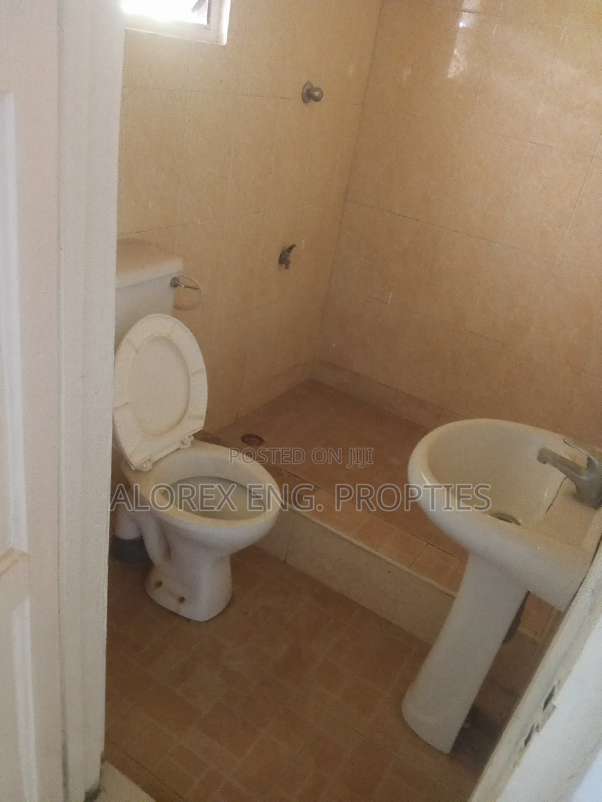 1bdrm Apartment in Chamber Self, Danfa for rent
