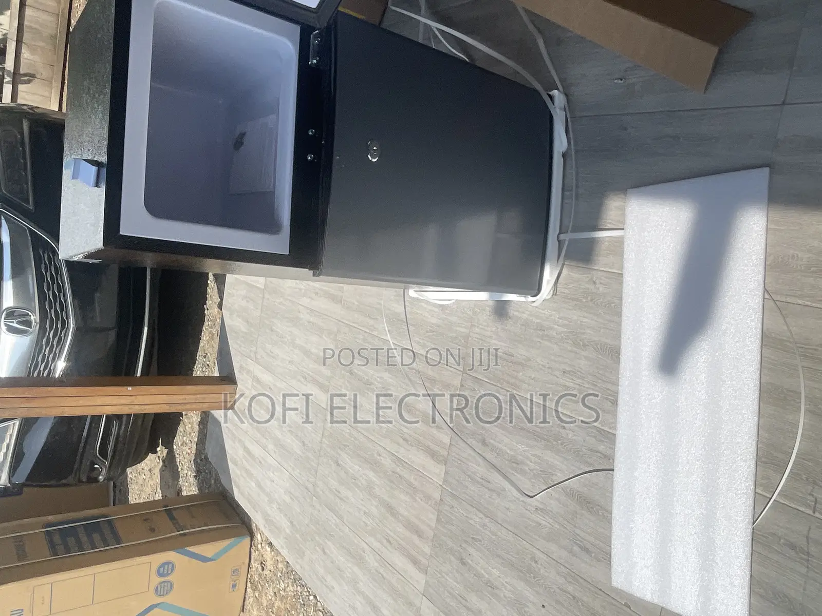 Super Chilling Blue Black Pearl Table Top Fridge