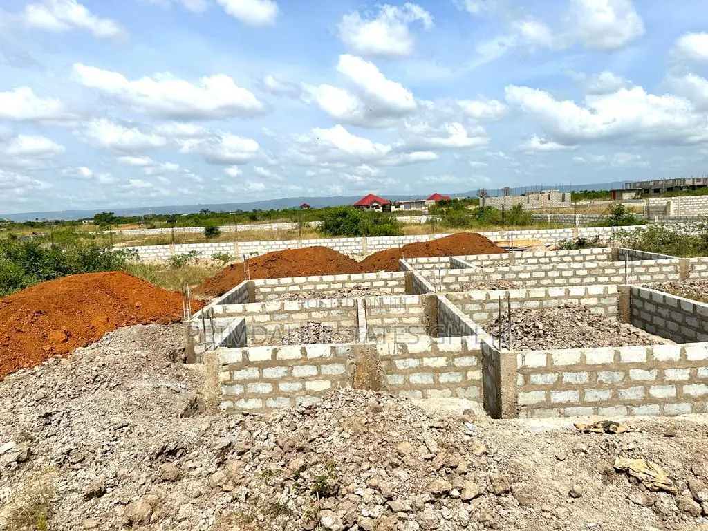 Residential Lands Afienya (100x80)Sqft