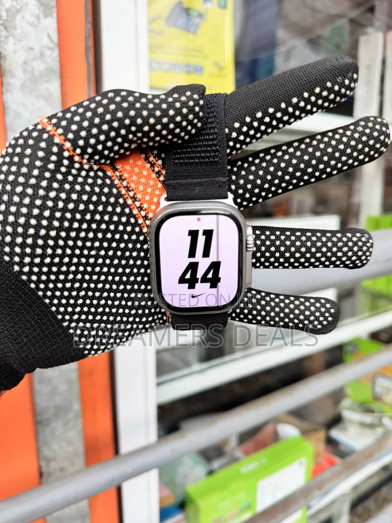 Apple Watch Ultra 1