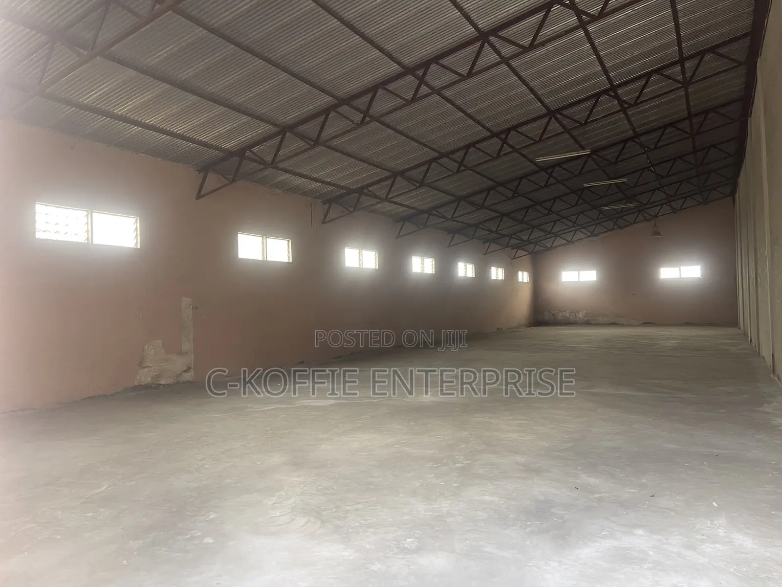 750 SQM Warehouse at Tema for Rent