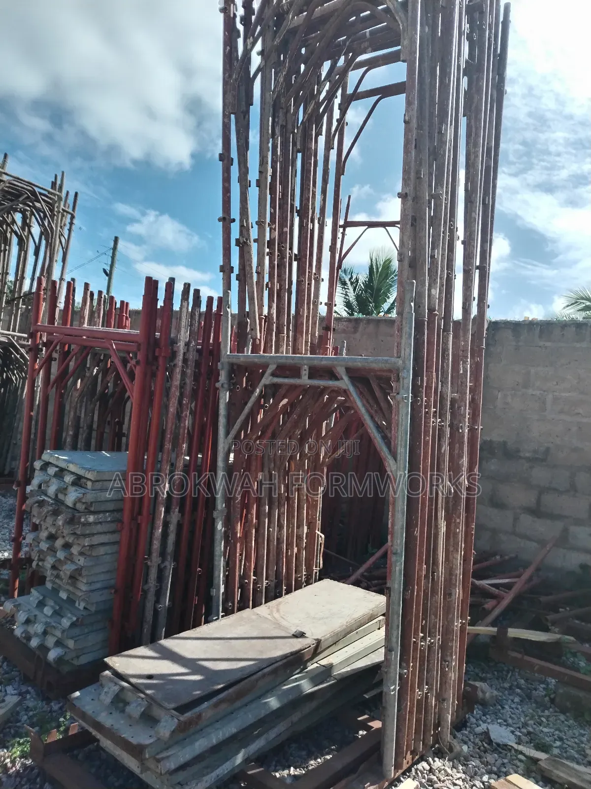 /Sale and Rent/ H Frame Scaff /Scaffolds/Foreign Scaffolds