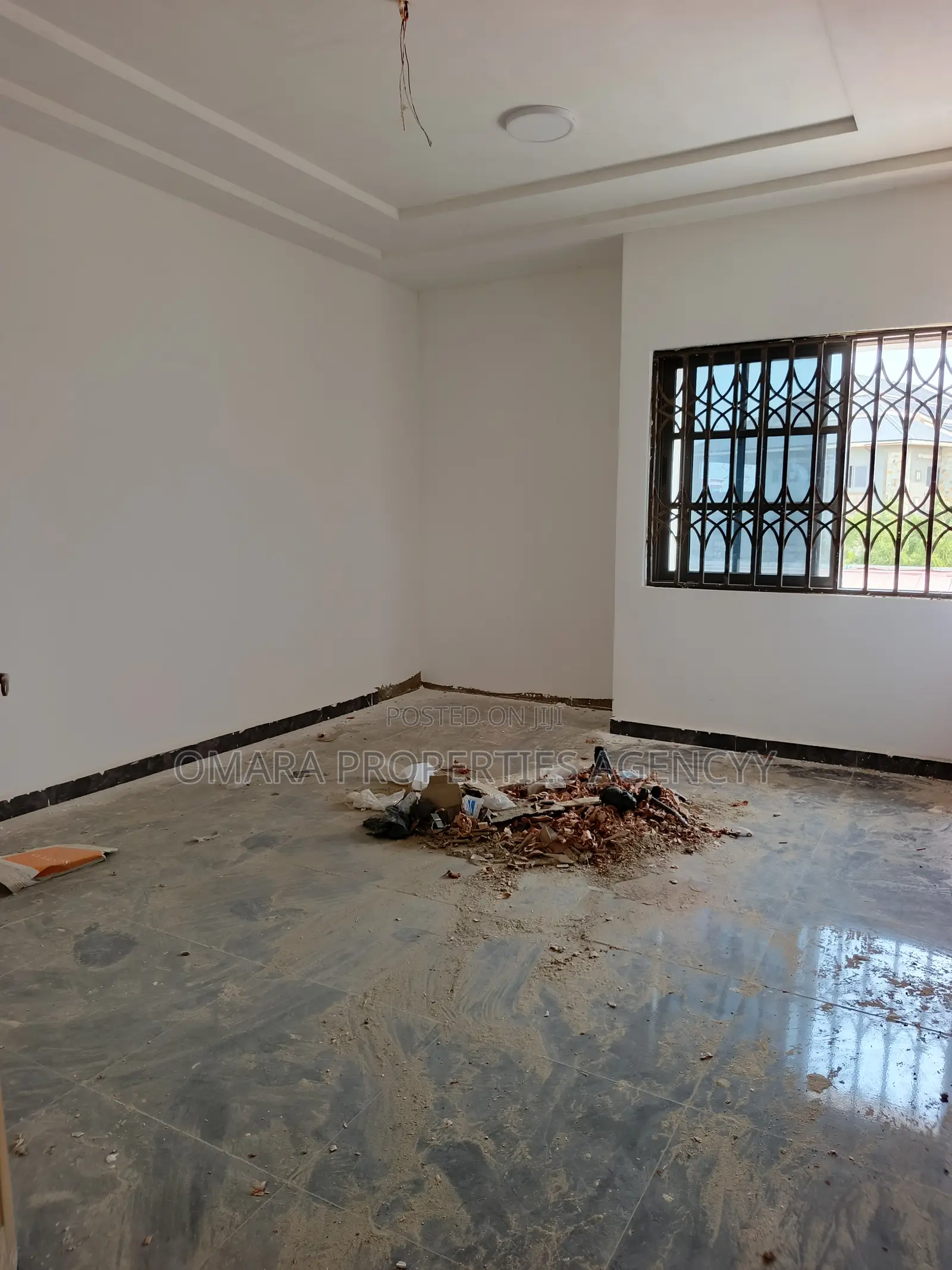 1bdrm Apartment in Madina for rent