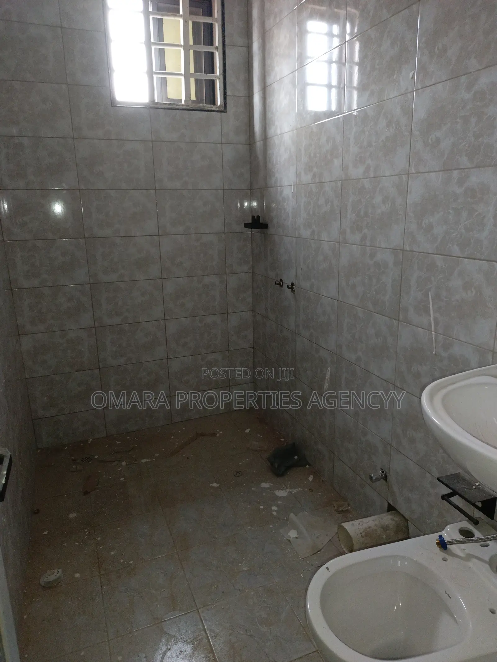 1bdrm Apartment in Madina for rent