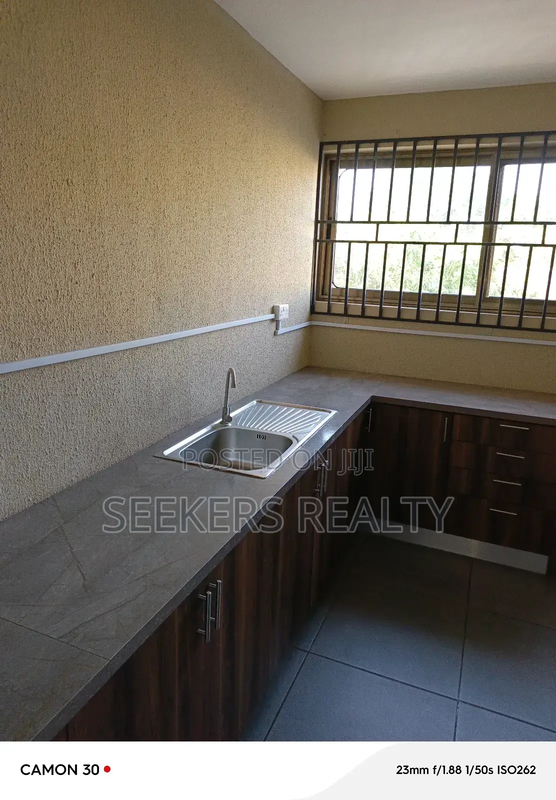 2bdrm Apartment in Seekers Realty, Labone SHS Area for rent