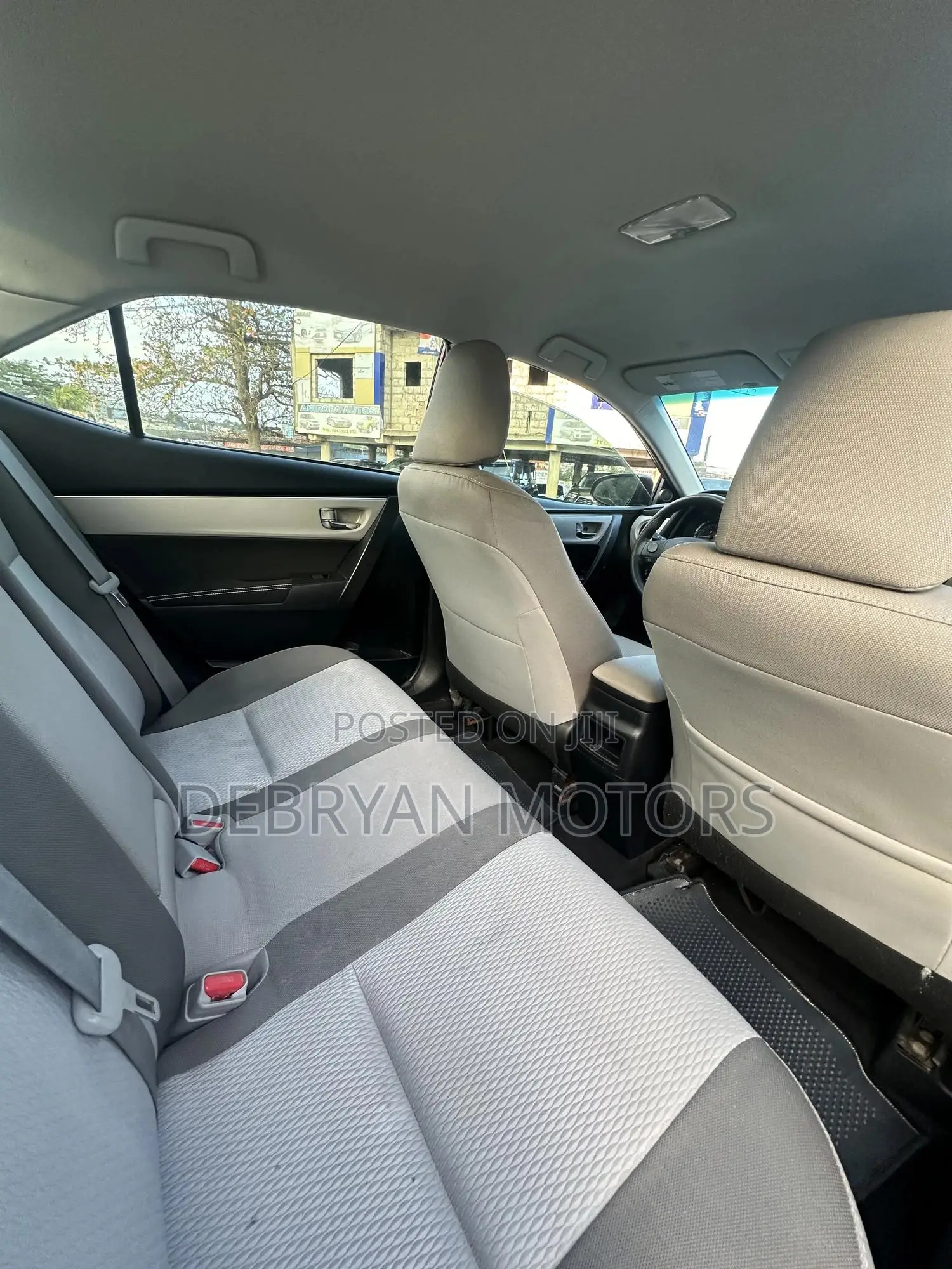 Toyota Corolla LE (1.8L 4cyl 2A) 2019 Red