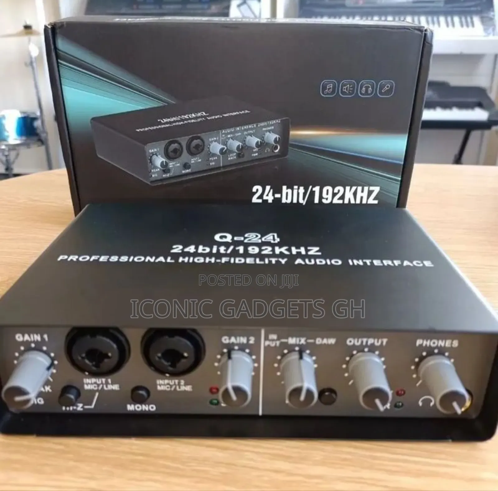 .New in Box USB Audio Soundcard Interface Set