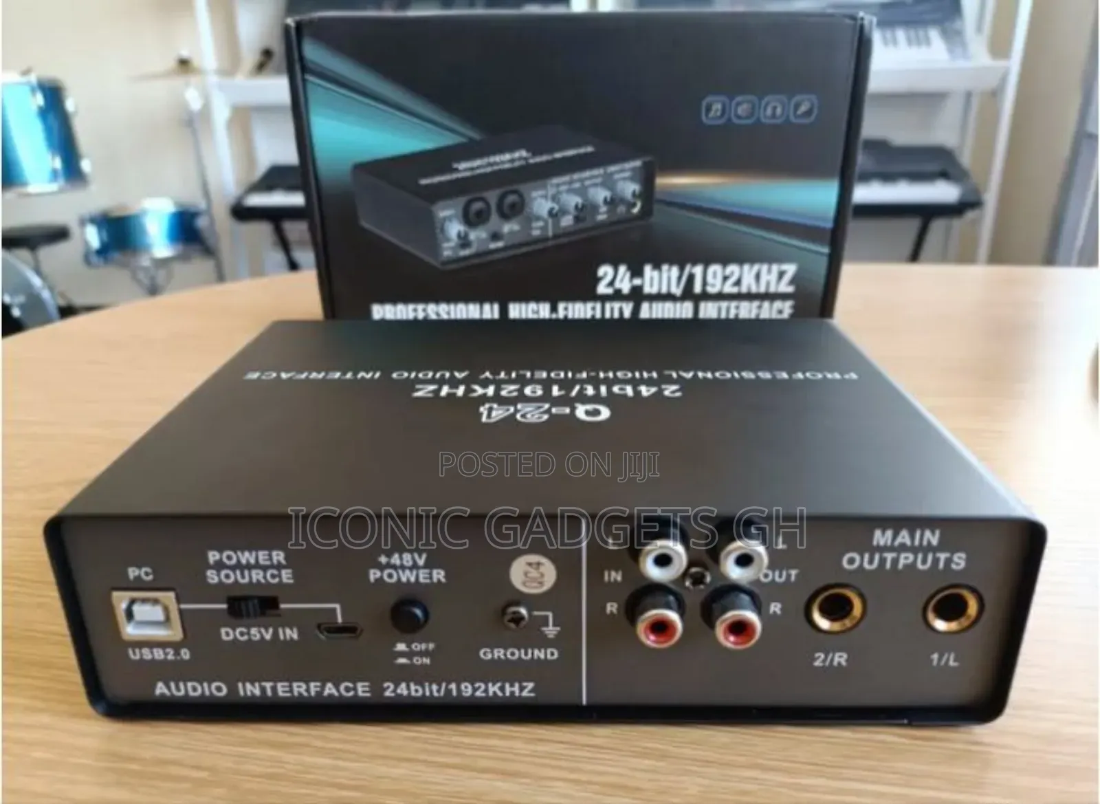 .New in Box USB Audio Soundcard Interface Set