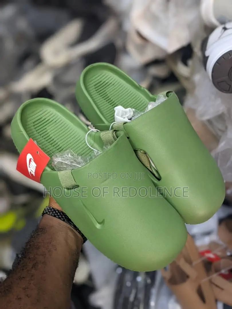 Nike Calm Mule Slides/Crocs