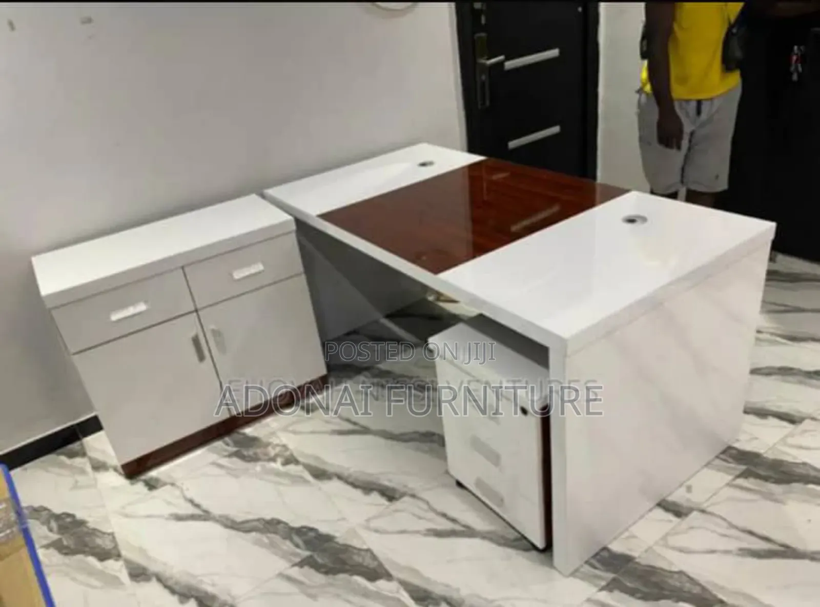 Office Executive Desk