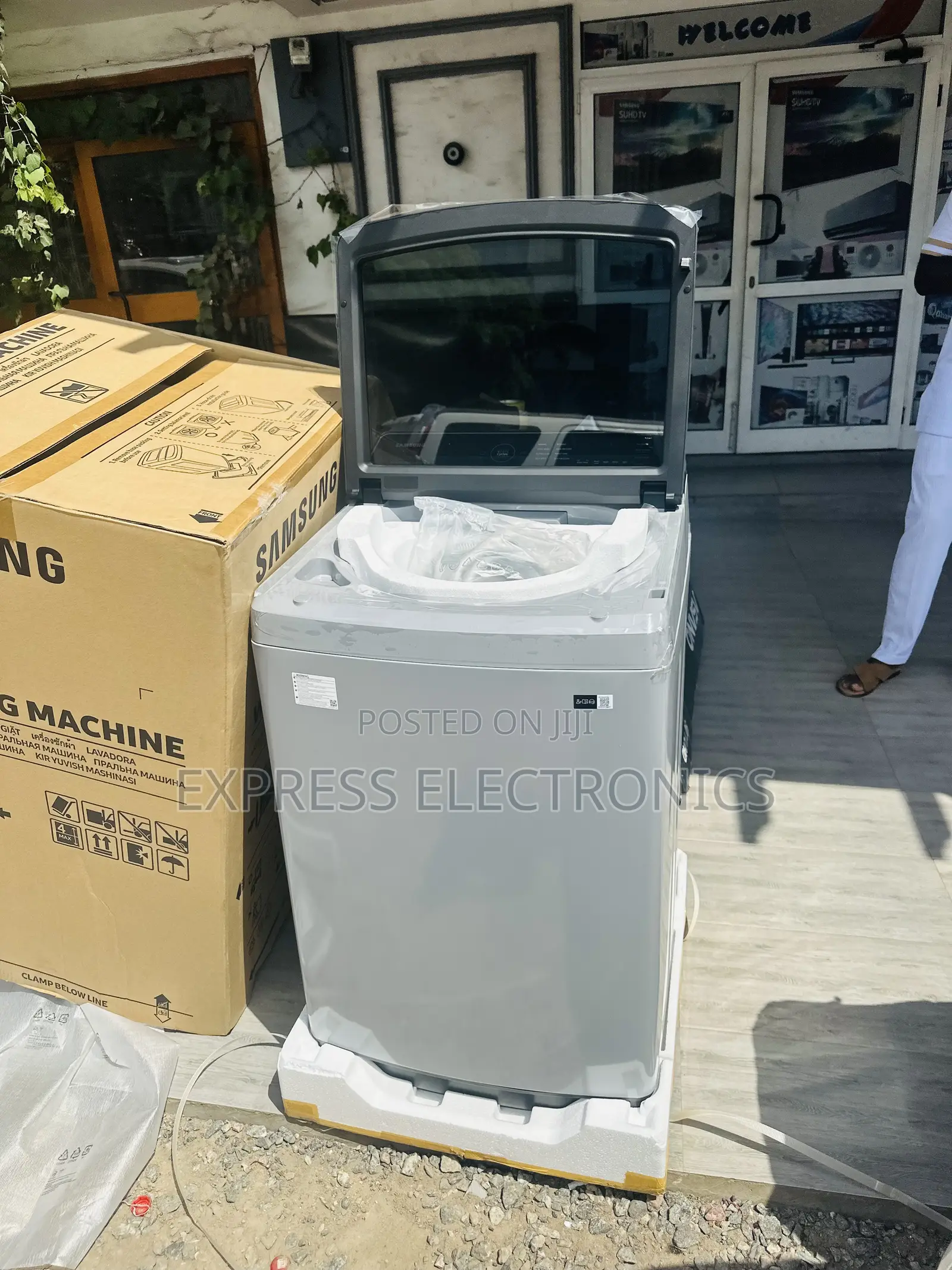 Less Vibrating Washer Samsung Wa13cg5441by- 13kg