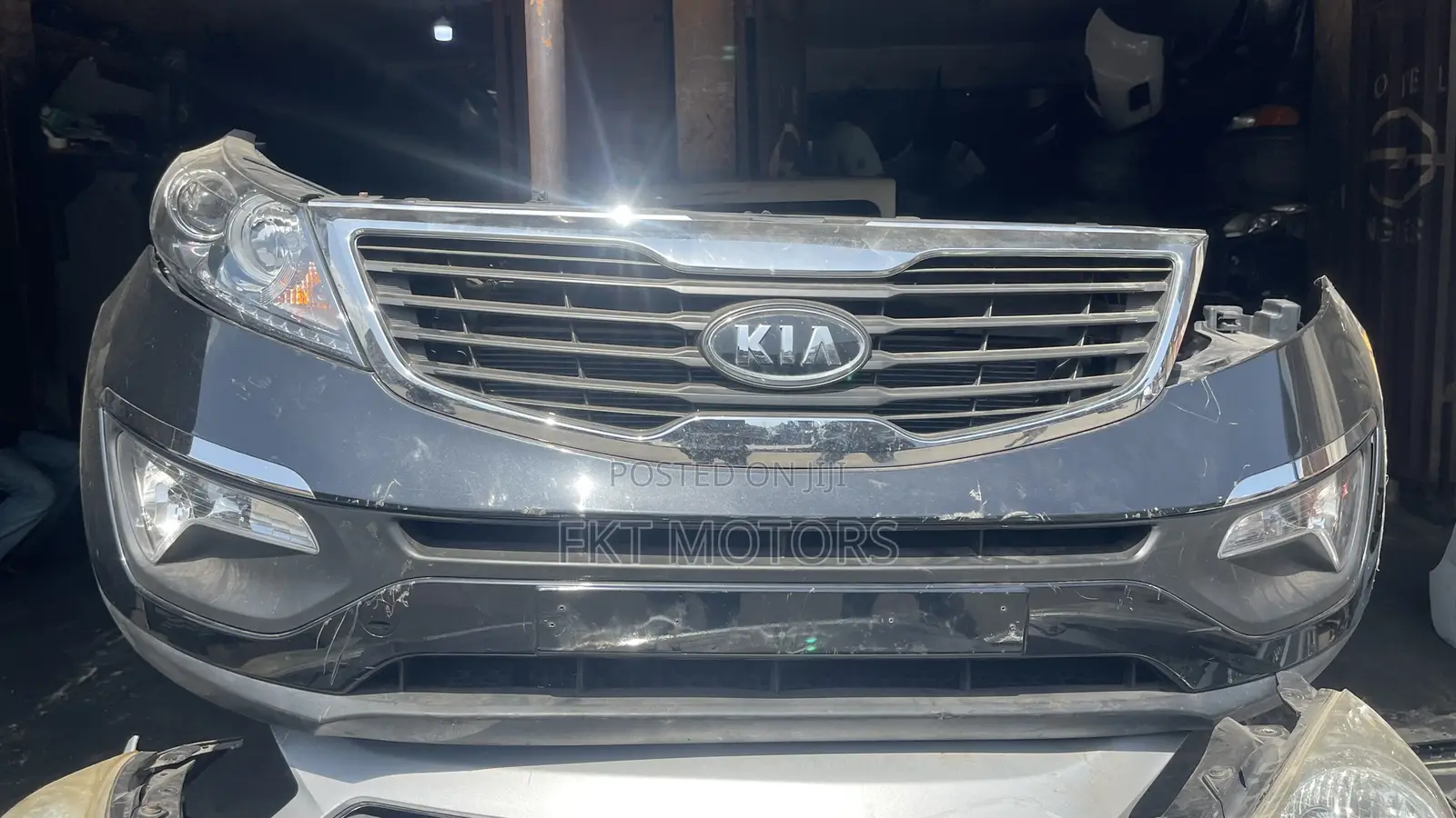 Kia Sportage 2012 Front Cut
