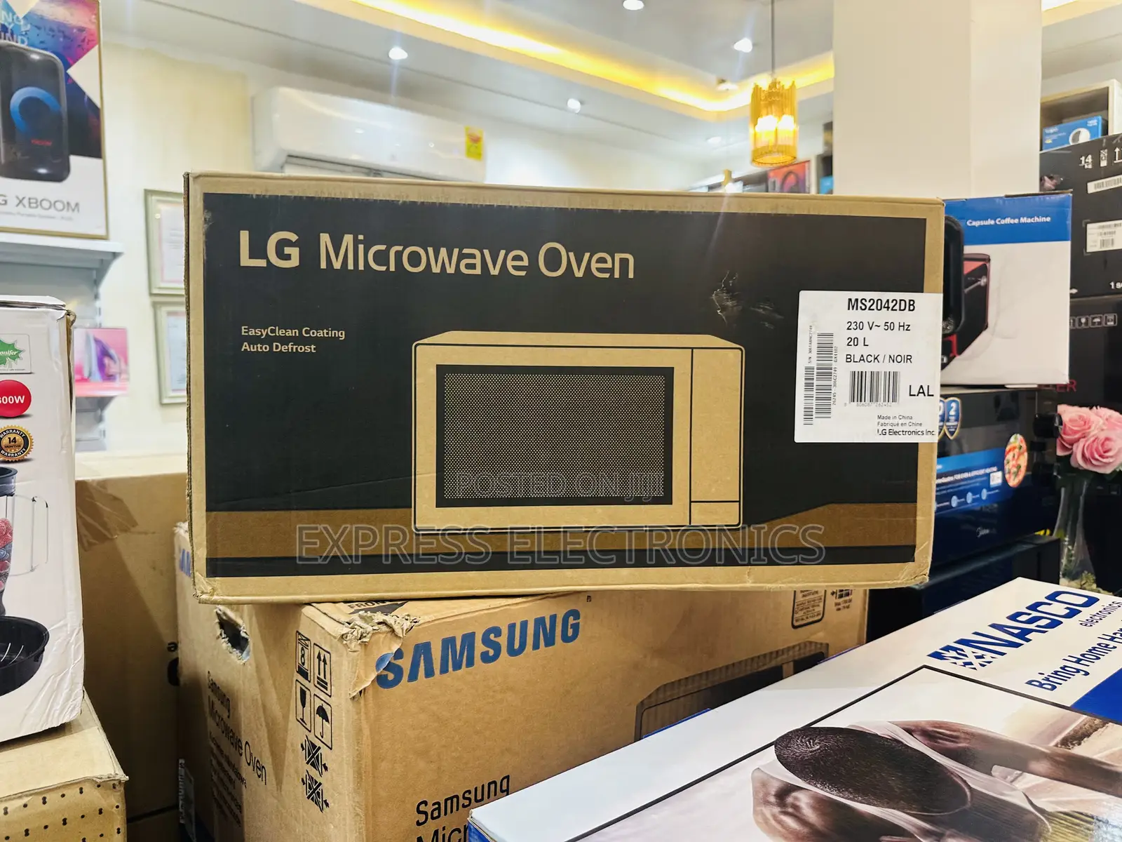On /Off Functing Microwave Oven 20l Lg Black.
