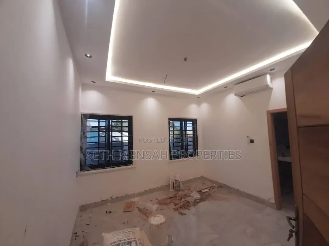 Furnished 3bdrm House in Skm, Ashaley Botwe for sale