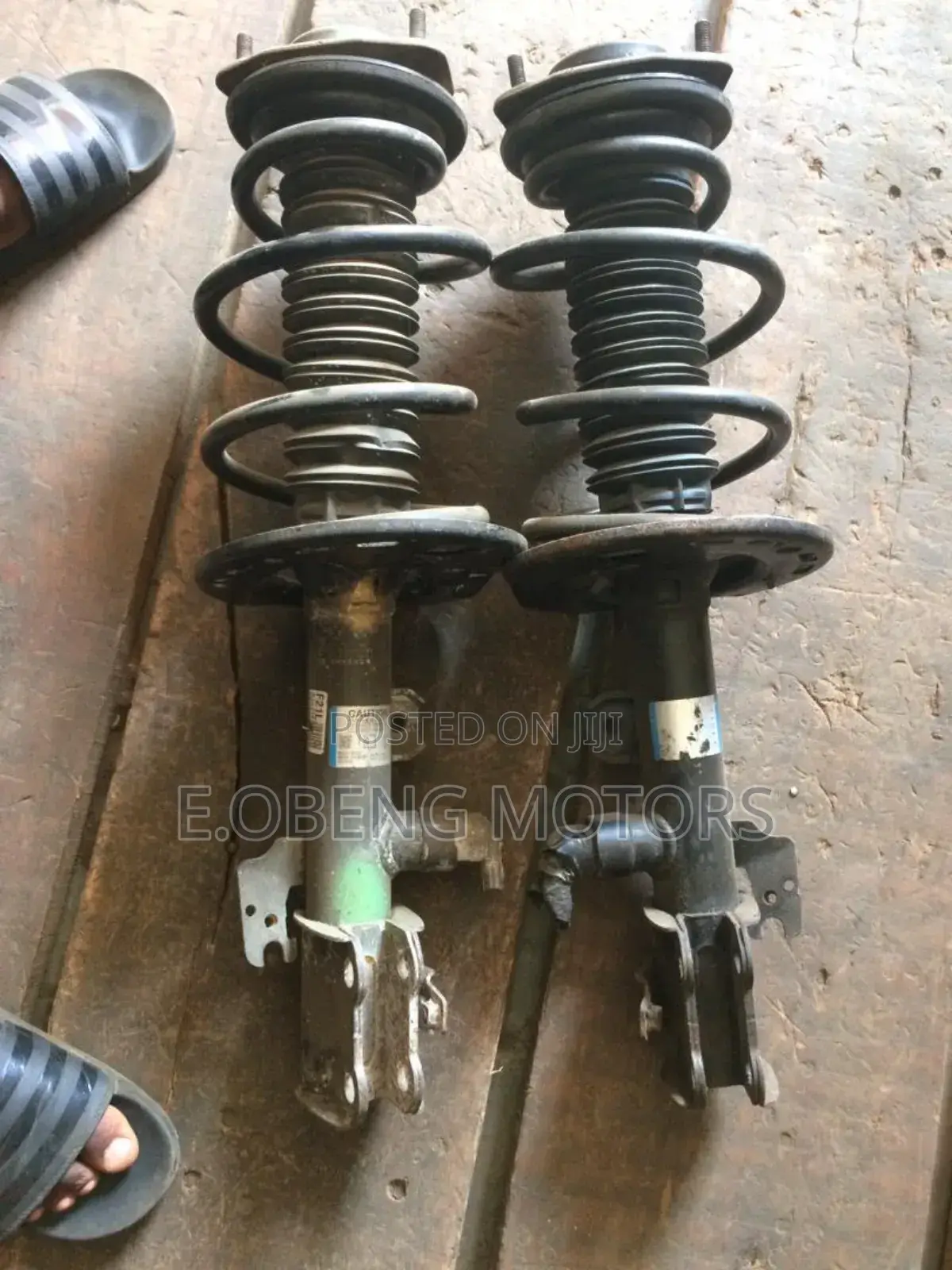 Lexus RX350 18/24 Complete Front Shocks Original Homeused