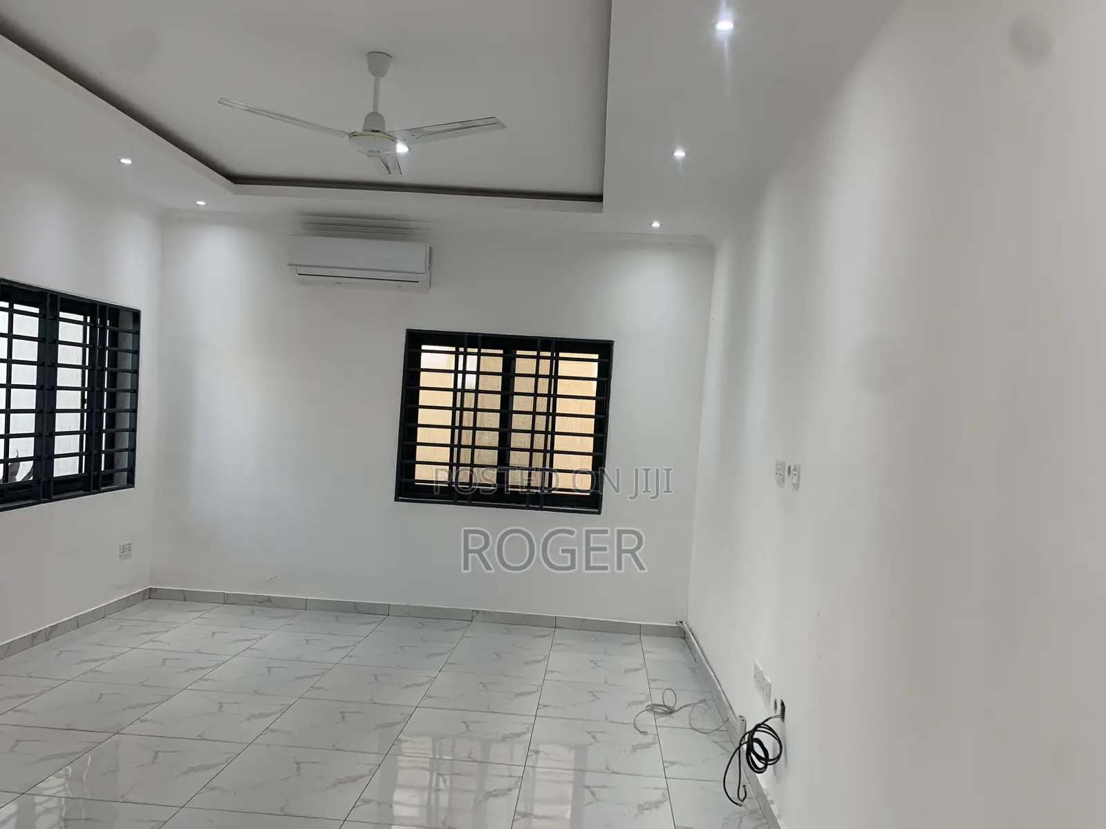 4bdrm Penthouse in Achimota Mile 7 for rent