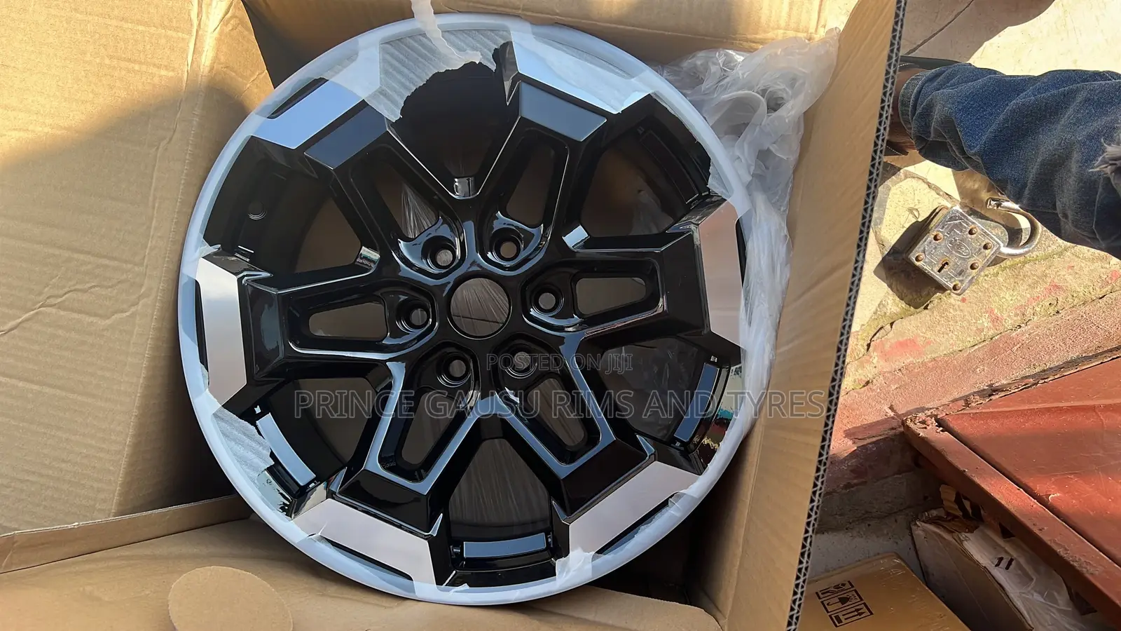 Original Six Holes Rim