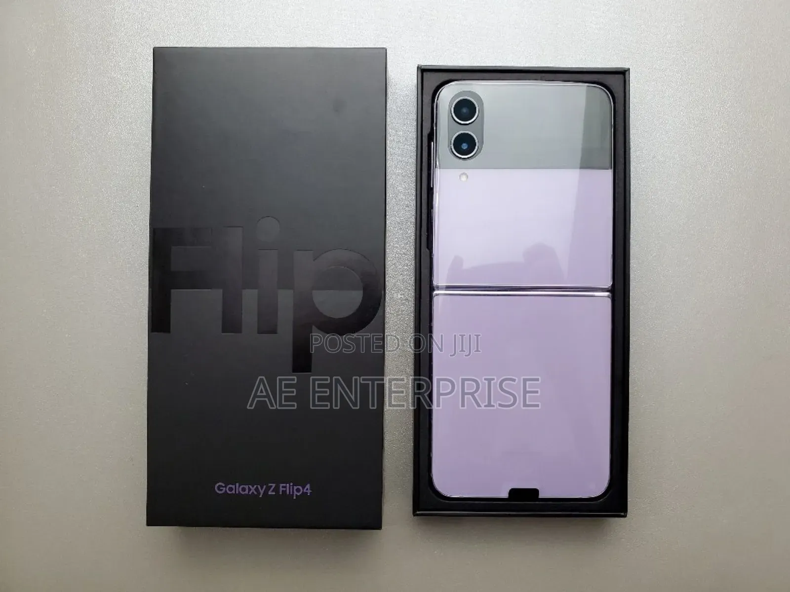 New Samsung Galaxy Z Flip4 256 GB