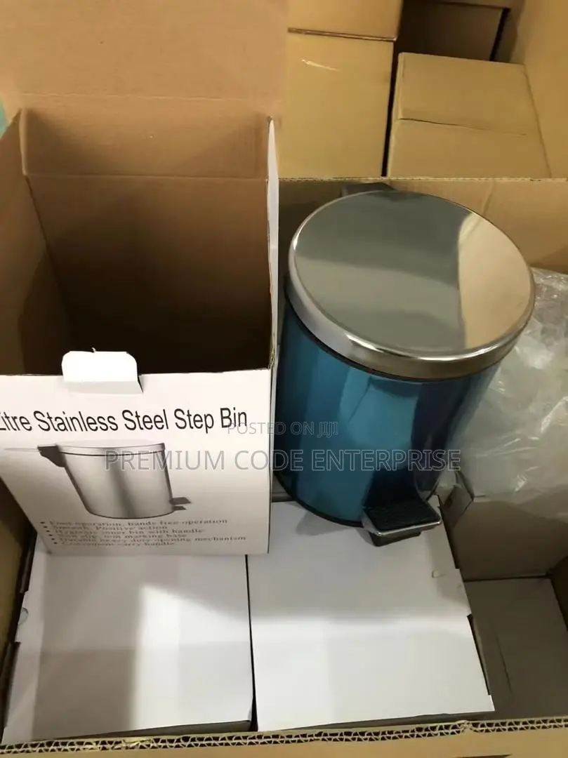Stainless Steel Pedal Bin, 8 Liters