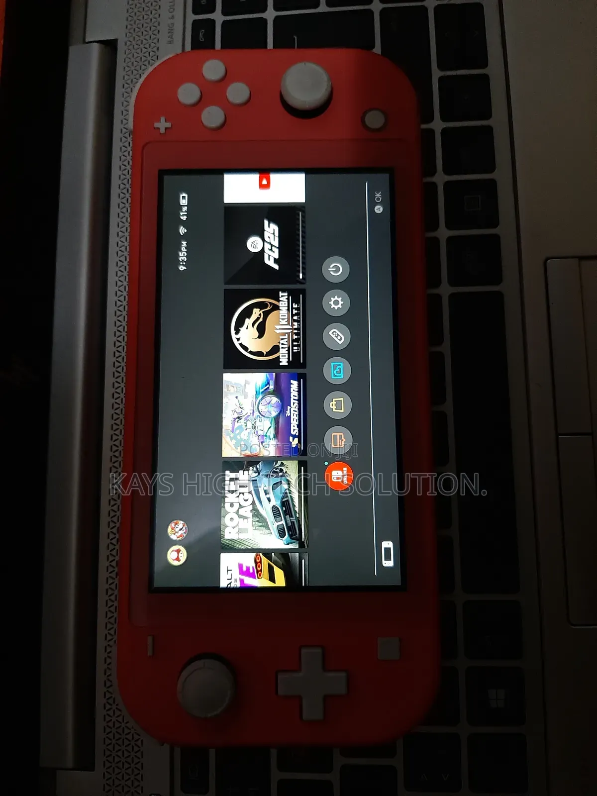 Nintendo Switch Lite With Fc 25, Mk 11 Other Games