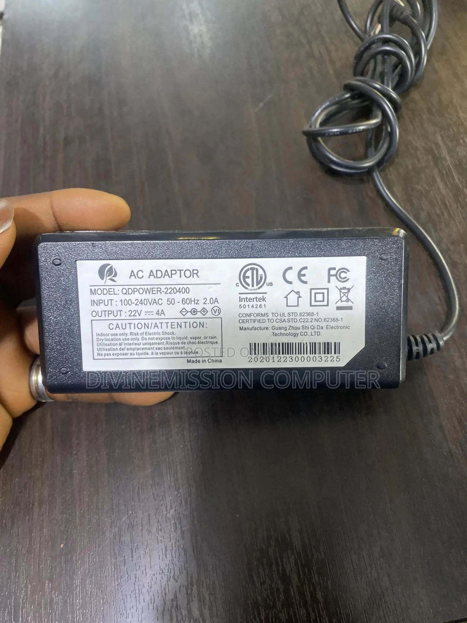 AC Adapter/Charger 22v~~4A