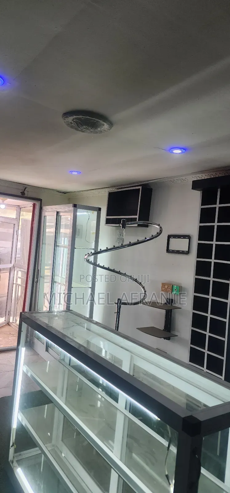 20 X10 Ft Container for Sale Neat Interior