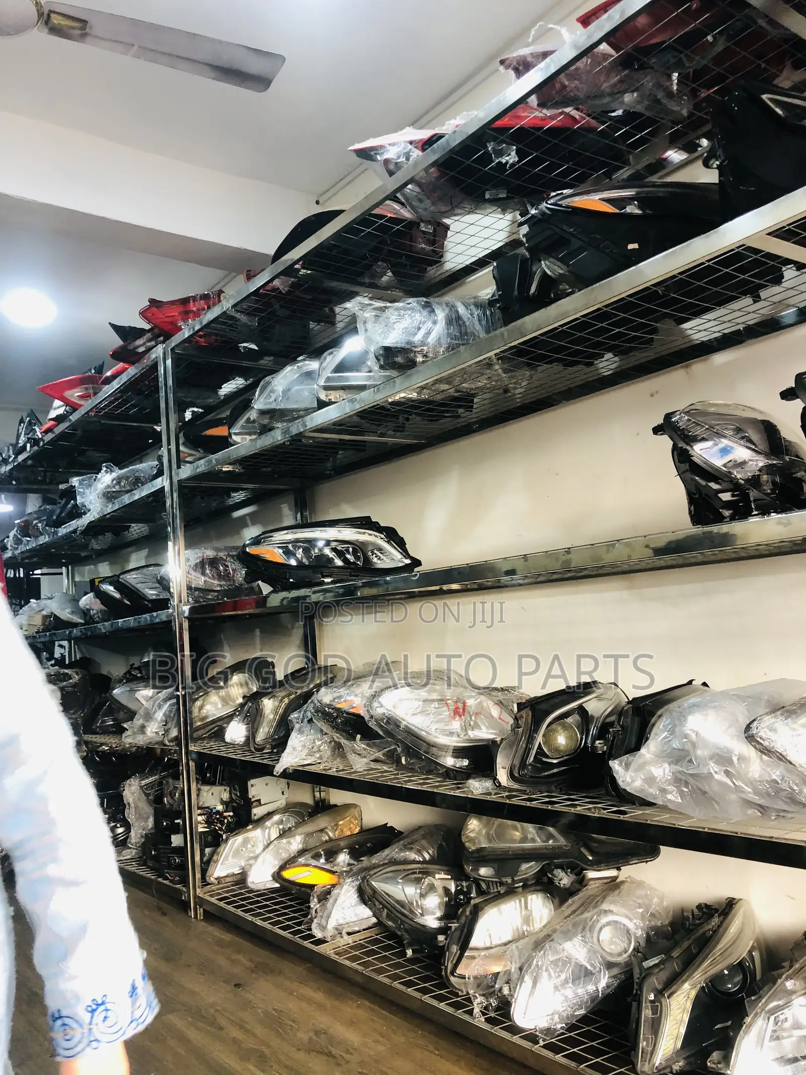 All Types of Mercedes Benz Head Lights Available