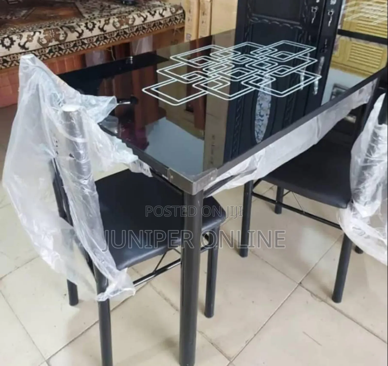 Dining Set 4 Chairs ZZ