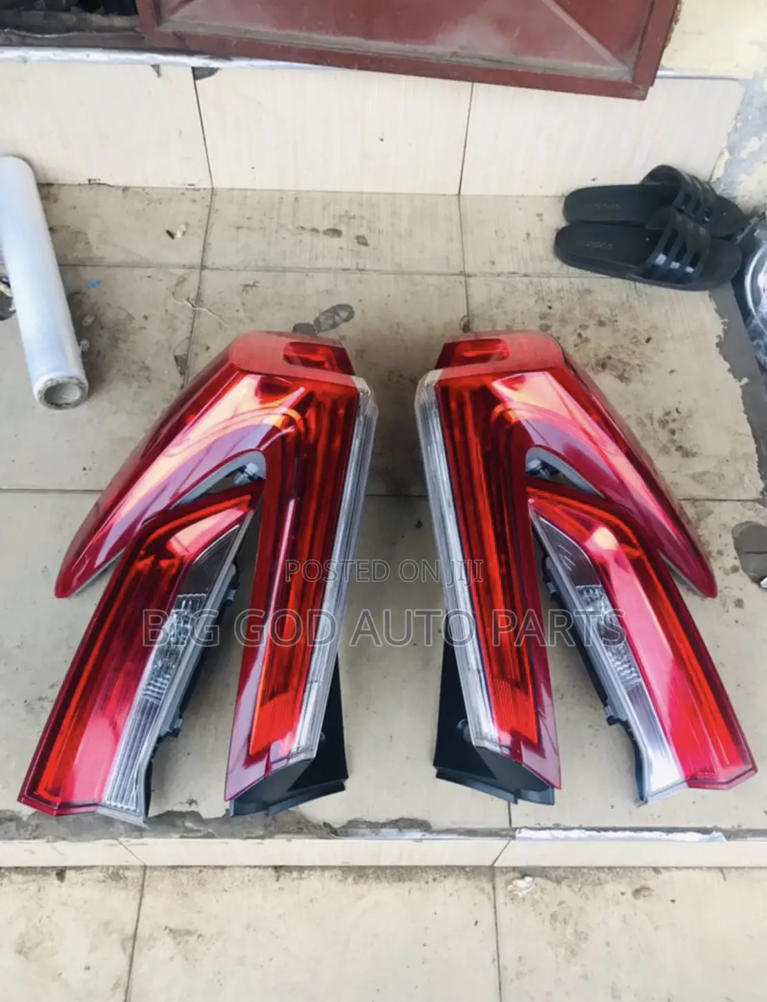 Honda CRV Taillights