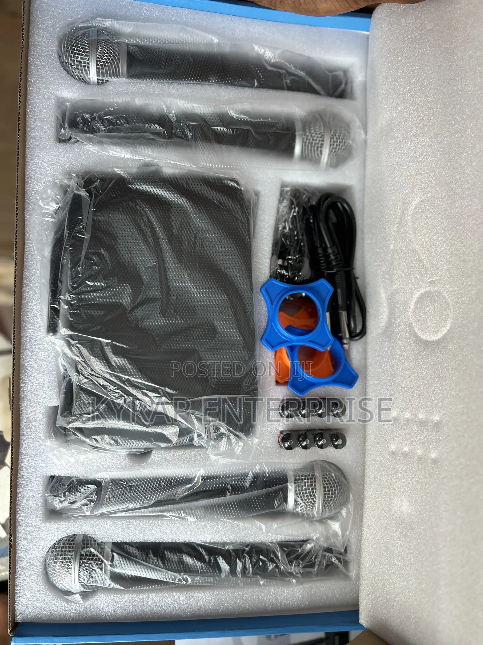 4 in 1 Cordless Microphone for Sale Wx800
