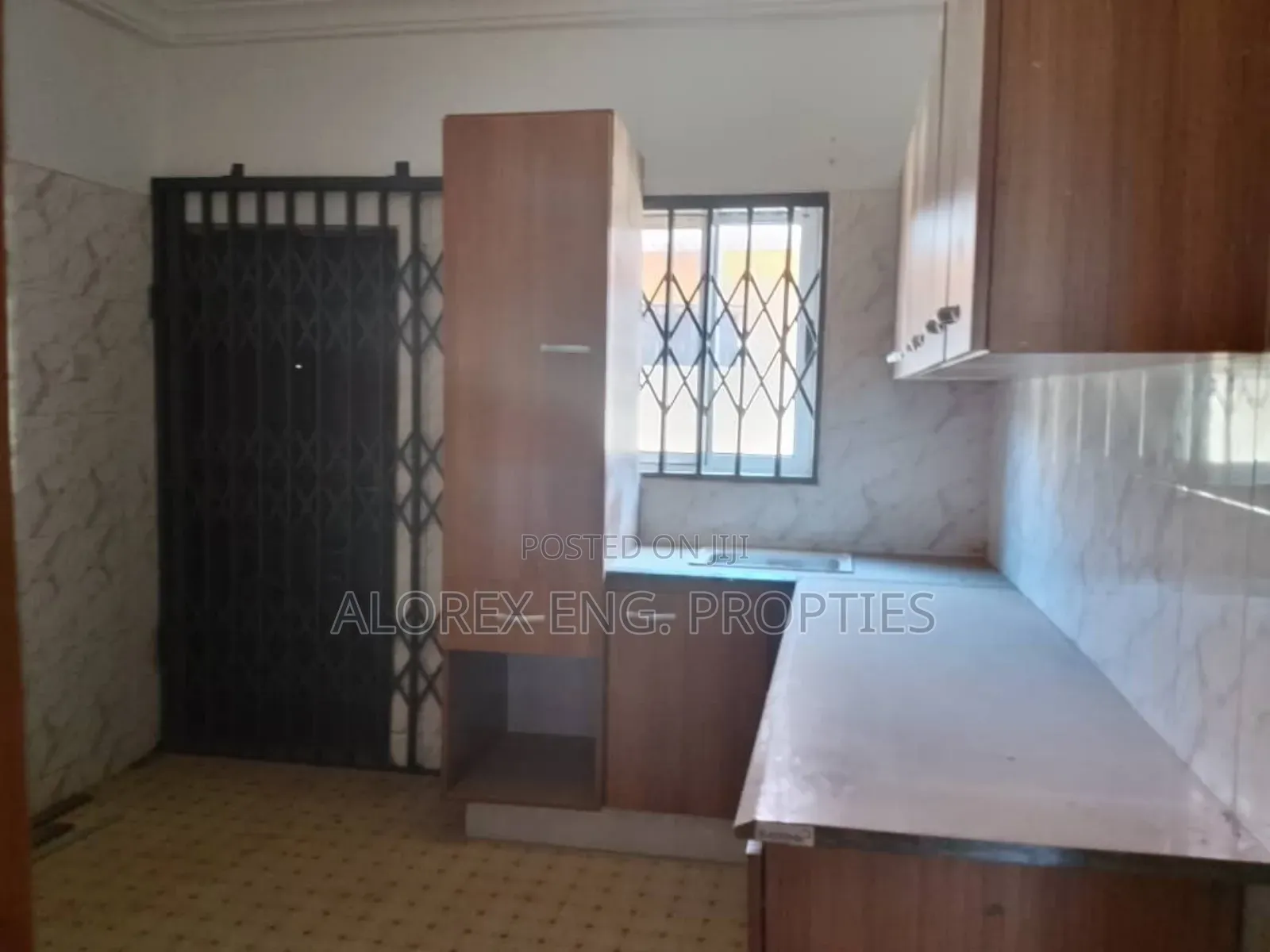 2bdrm House in $60,000, Oyarifa for sale